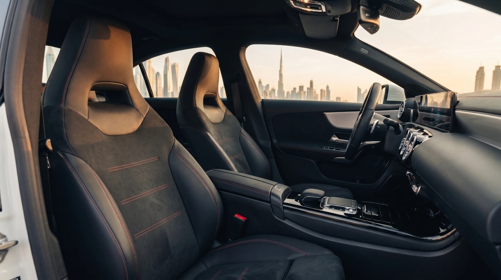  Mercedes CLA 200 — photo 5